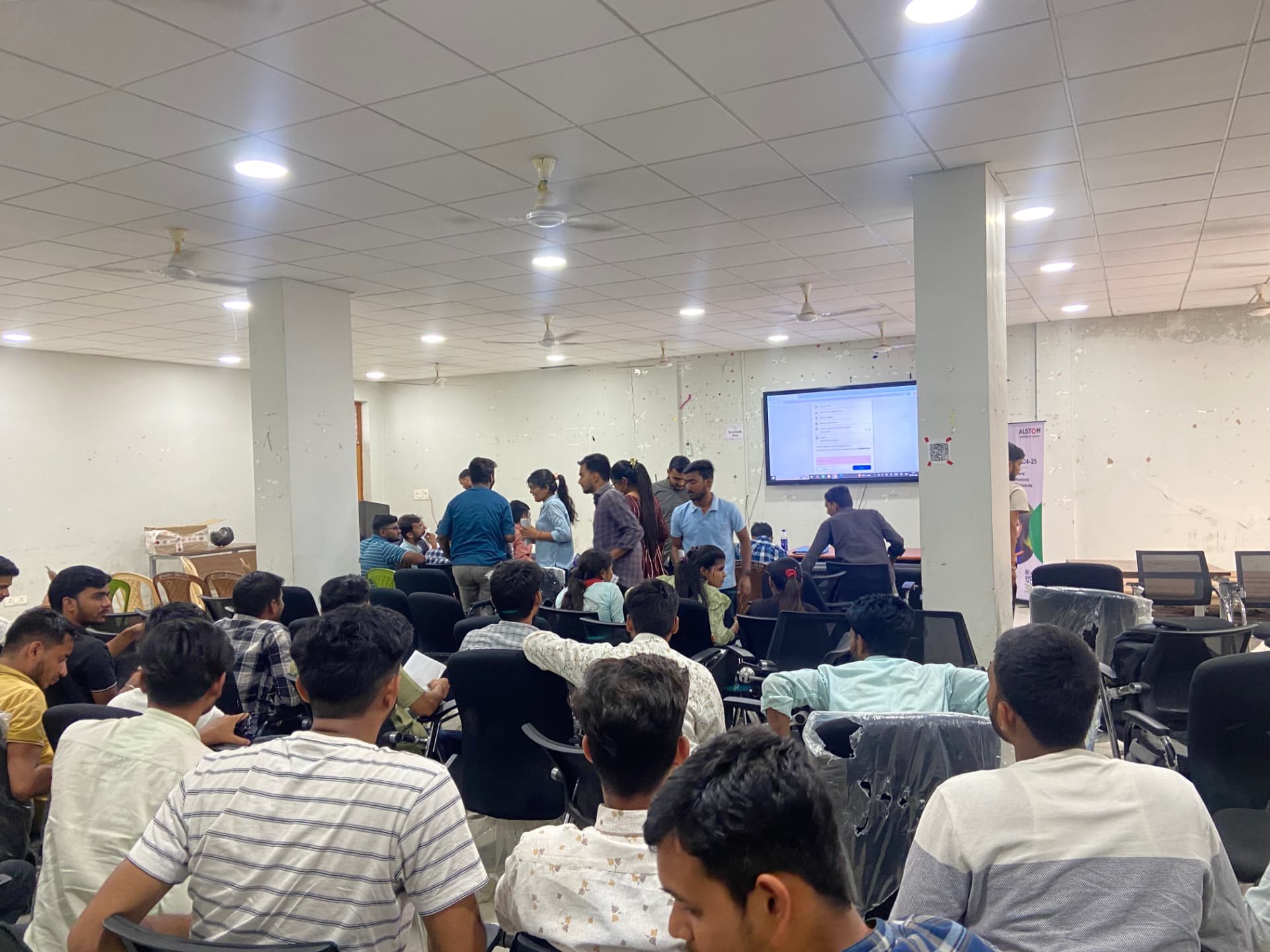 Live workshop audience at a MedhaVardhan session